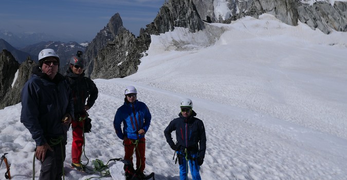 Randonnée glacière au col d'Entrèves