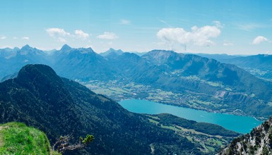 L'été arrive dans les Montagnes d'Annecy