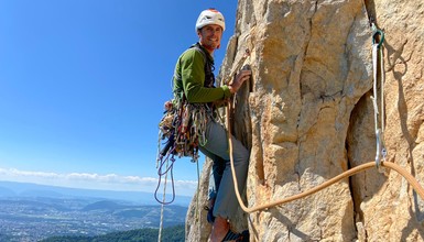 Escalade au Perthuis - Voie " Madness"