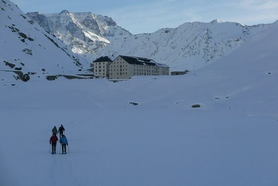 Weekend raquettes Grand Saint-Bernard