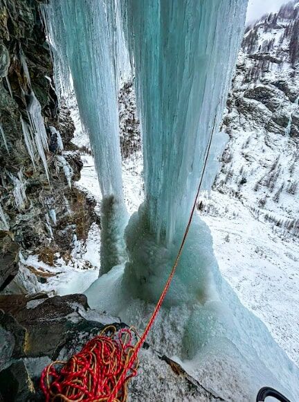 Initiation Cascade de glace dans les Aravis