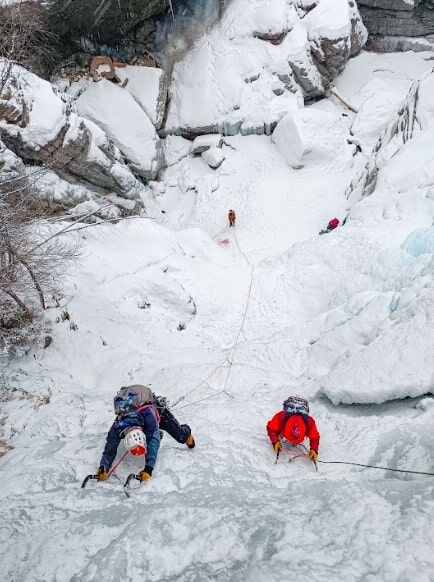 Initiation Cascade de glace dans les Aravis