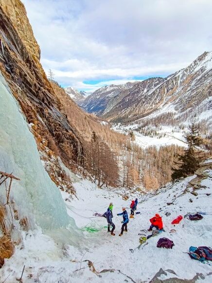 Initiation Cascade de glace dans les Aravis