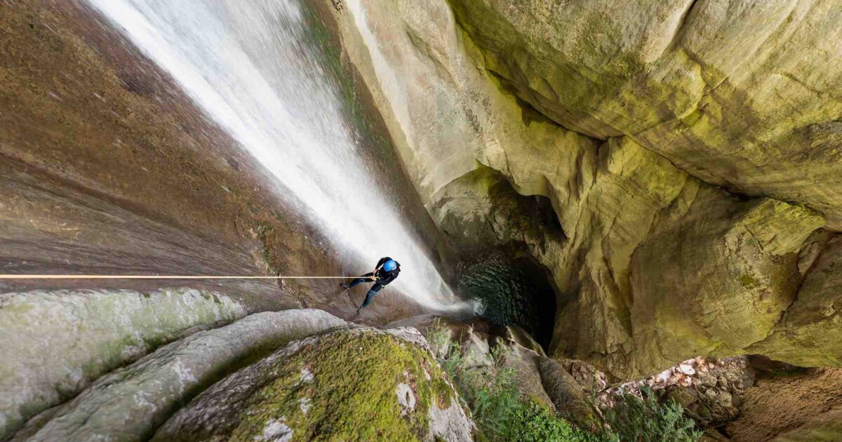 Envie D’une Sieste N’importe Où ? Le Sweat à Capuche Gonflable Est Là
